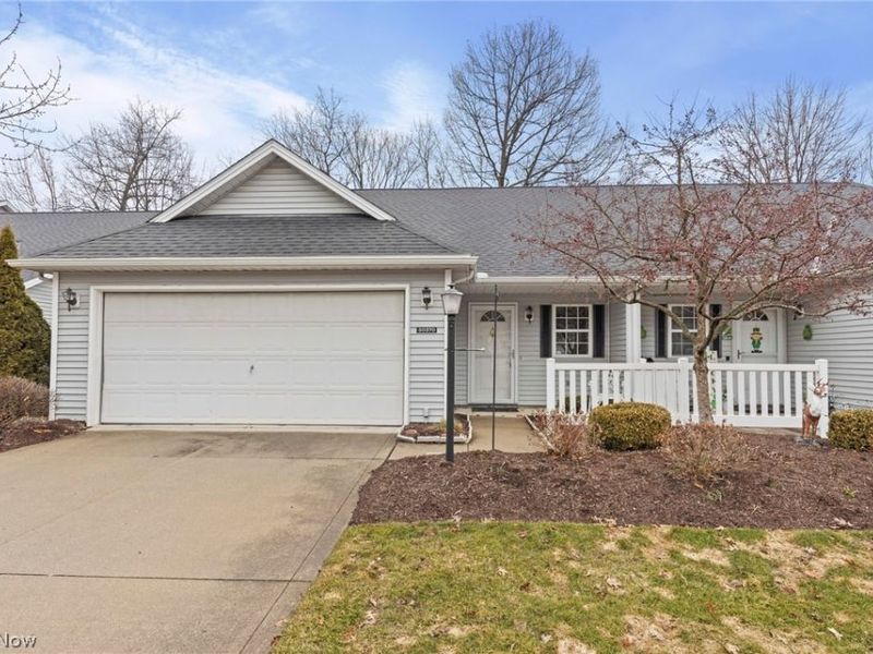 30370 Sugar Sand Lane, North Olmsted, OH 44070 Photo 2