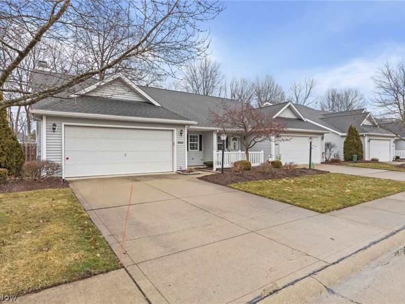 30370 Sugar Sand Lane, North Olmsted, OH 44070 Photo 3