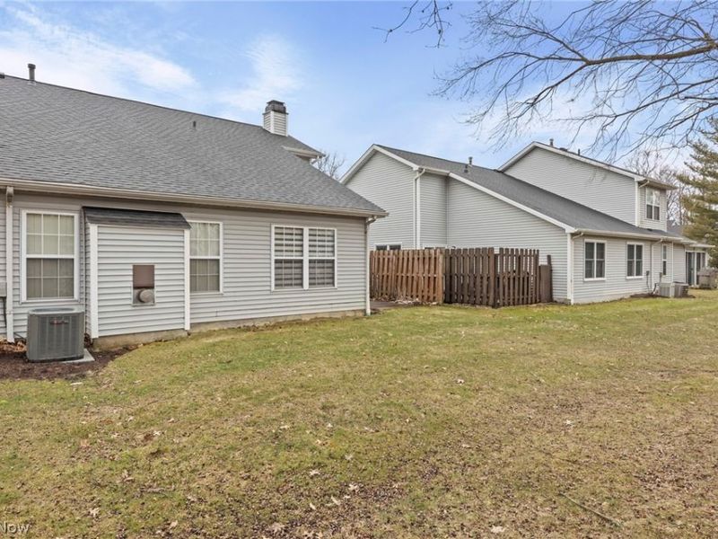 30370 Sugar Sand Lane, North Olmsted, OH 44070 Photo 32