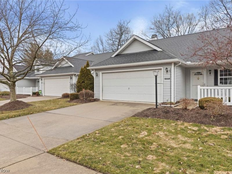 30370 Sugar Sand Lane, North Olmsted, OH 44070 Photo 4