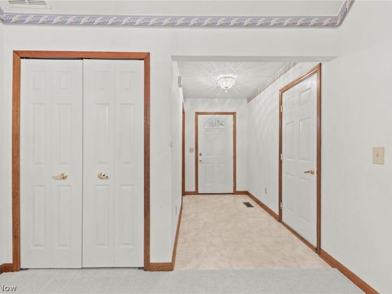 30370 Sugar Sand Lane, North Olmsted, OH 44070 Photo 6