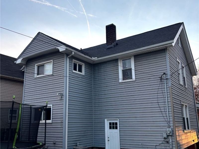 3719 Washington Park Boulevard, Newburgh Heights, OH 44105 Photo 3