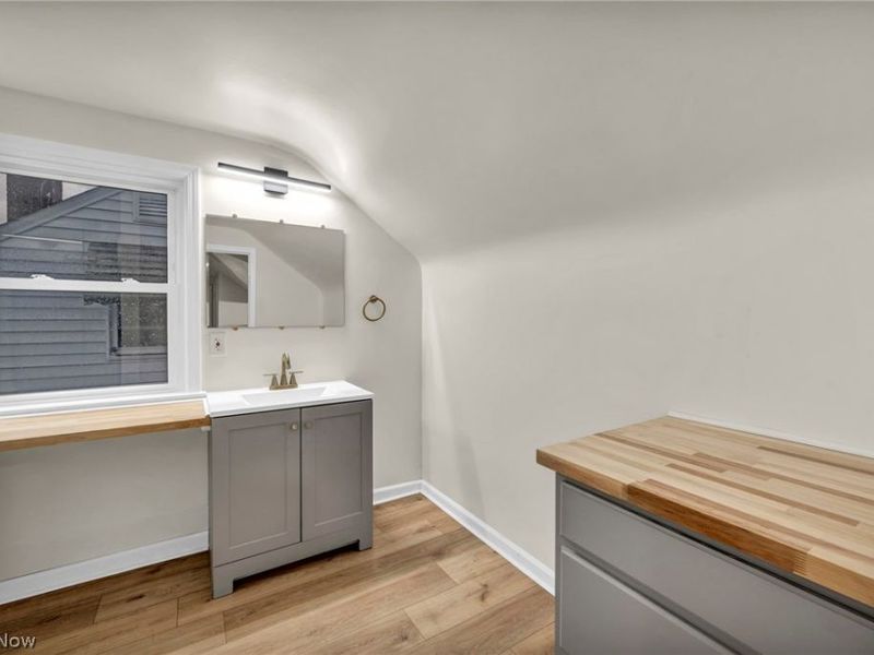 20801 Morris Avenue, Euclid, OH 44123 Photo 29