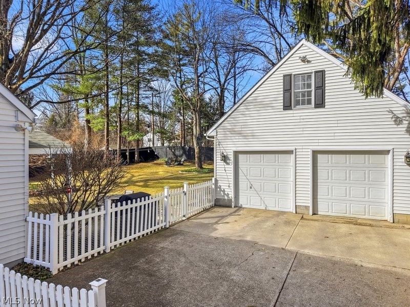 54 E Case Drive, Hudson, OH 44236 Photo 3