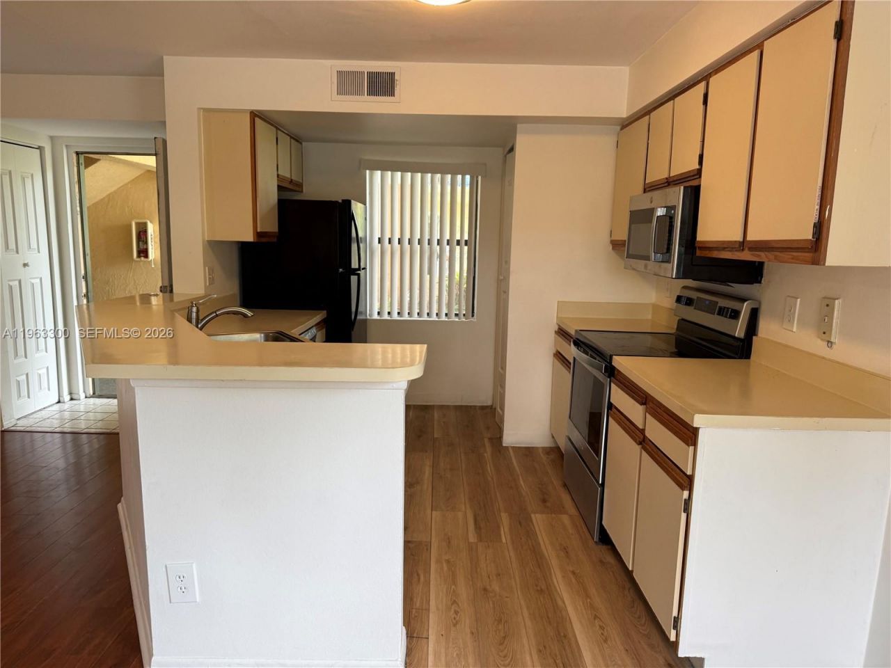 9999 Summerbreeze Dr, Unit 101, Sunrise, FL 33322 Photo