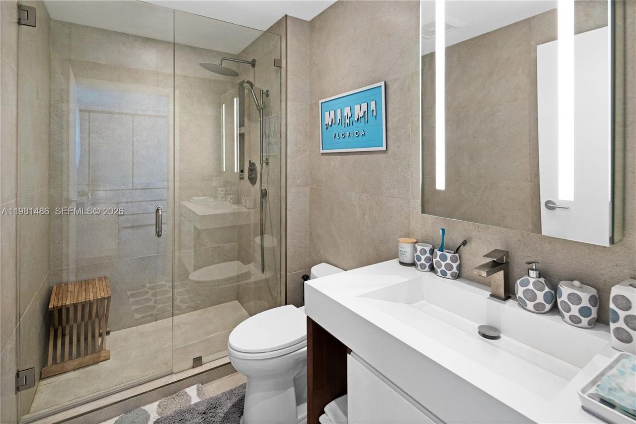 3801 Collins Ave , Unit 1906, Miami Beach, FL 33140 Photo