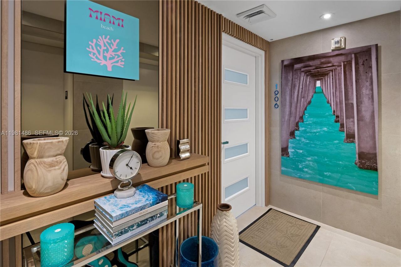 3801 Collins Ave , Unit 1906, Miami Beach, FL 33140 Photo