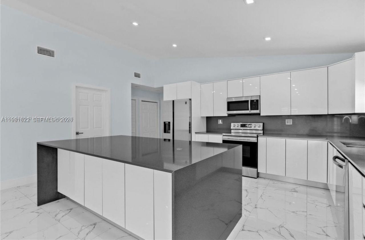 14721 SW 170th Ter , Miami, FL 33187 Photo