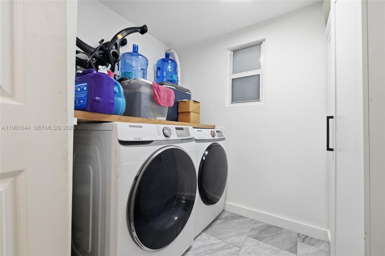 6324 NW 1st Pl, Miami, FL 33150 Photo