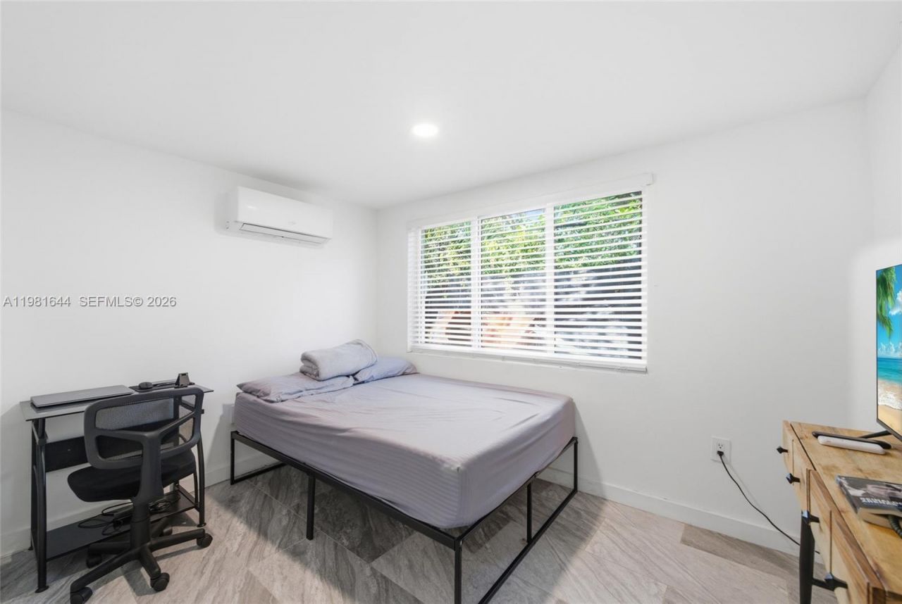 6324 NW 1st Pl, Miami, FL 33150 Photo