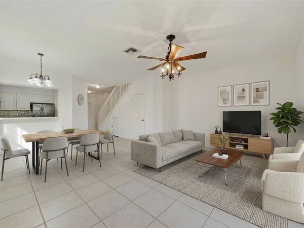 1166 NW 100th Ave, Pembroke Pines, FL 33024