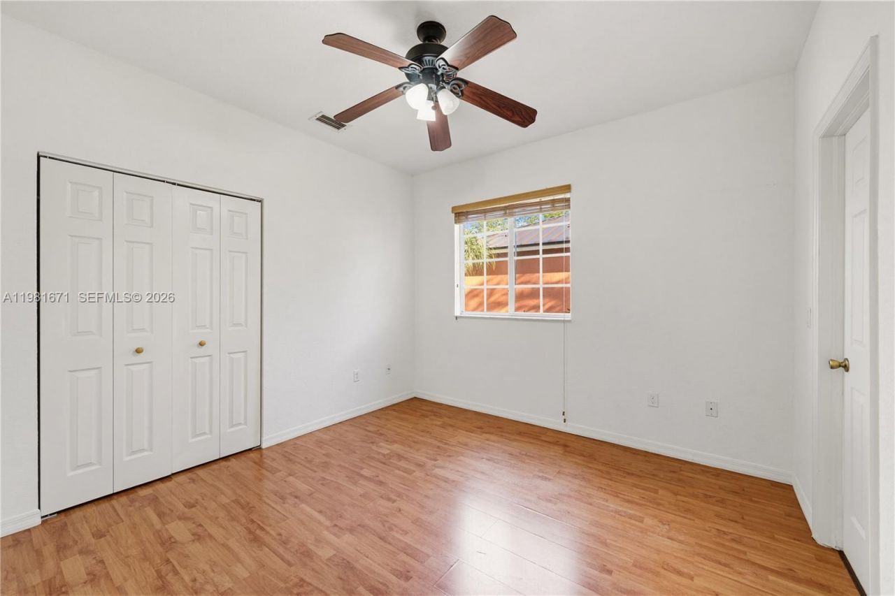 1166 NW 100th Ave, Pembroke Pines, FL 33024 Photo