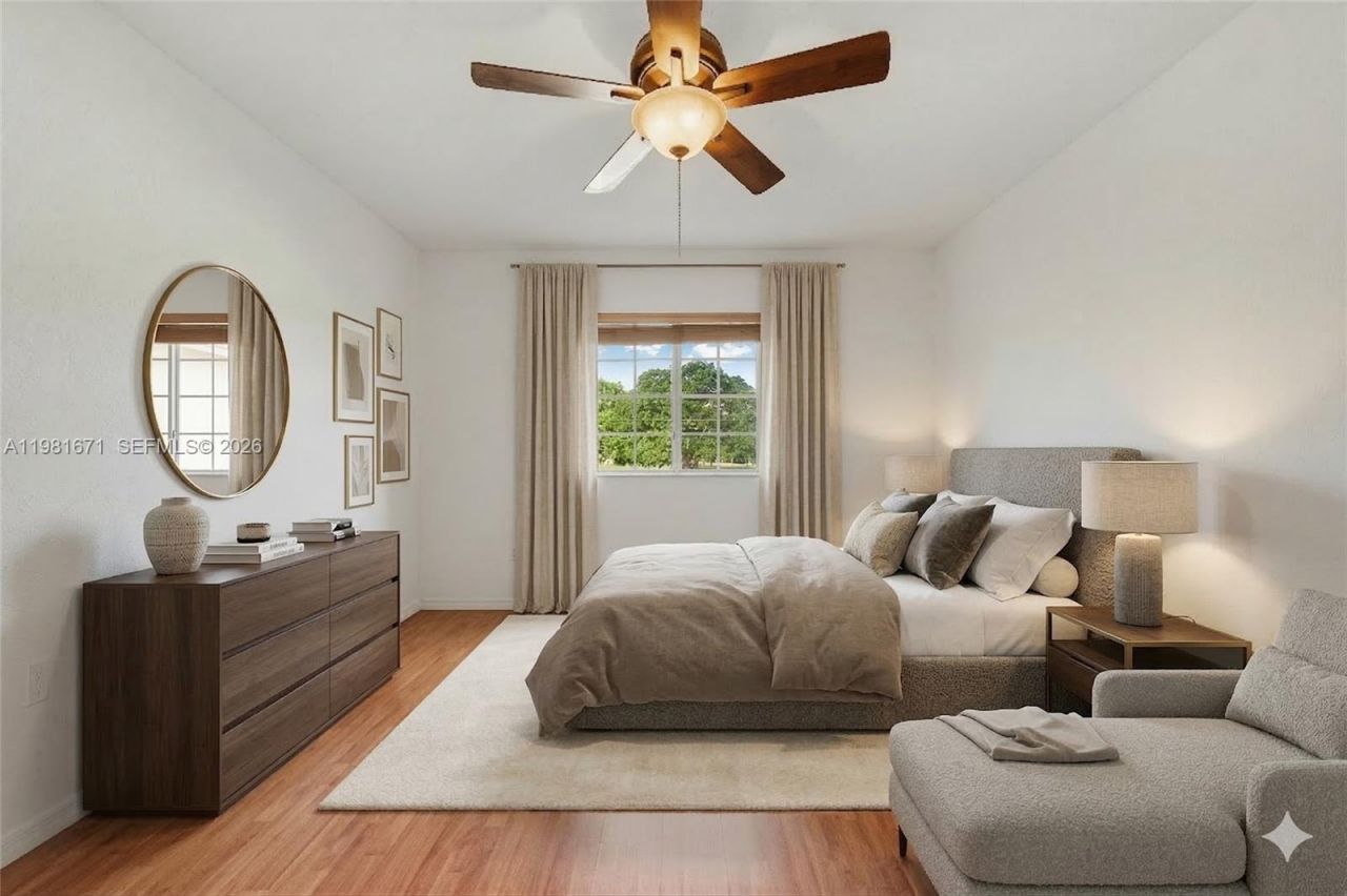 1166 NW 100th Ave, Pembroke Pines, FL 33024 Photo