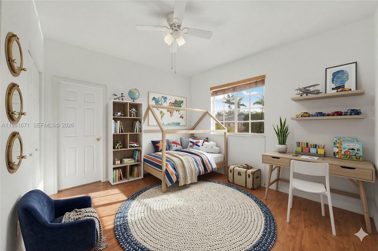 1166 NW 100th Ave, Pembroke Pines, FL 33024 Photo