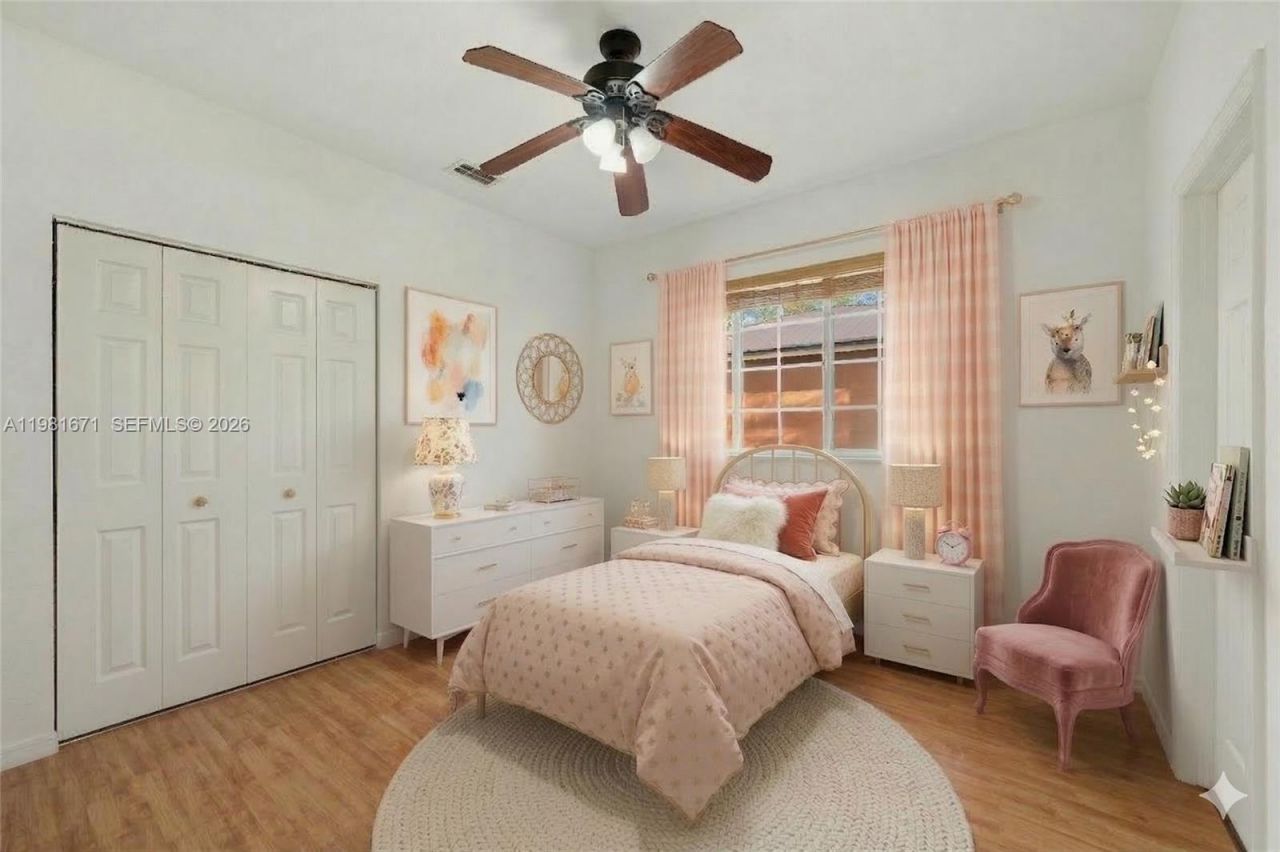 1166 NW 100th Ave, Pembroke Pines, FL 33024 Photo