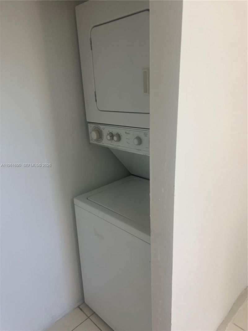 590 NW 114th Ave, Unit 202, Sweetwater, FL 33172 Photo