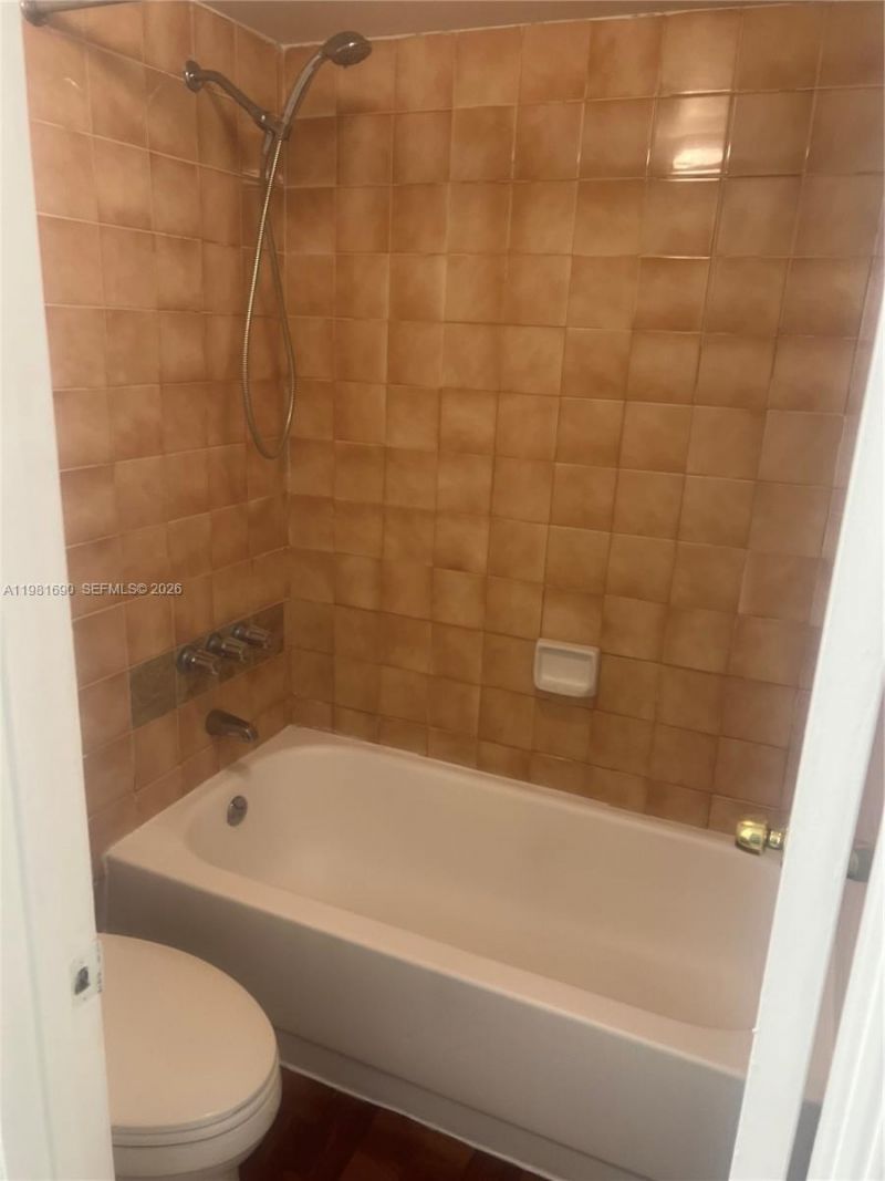 590 NW 114th Ave, Unit 202, Sweetwater, FL 33172 Photo