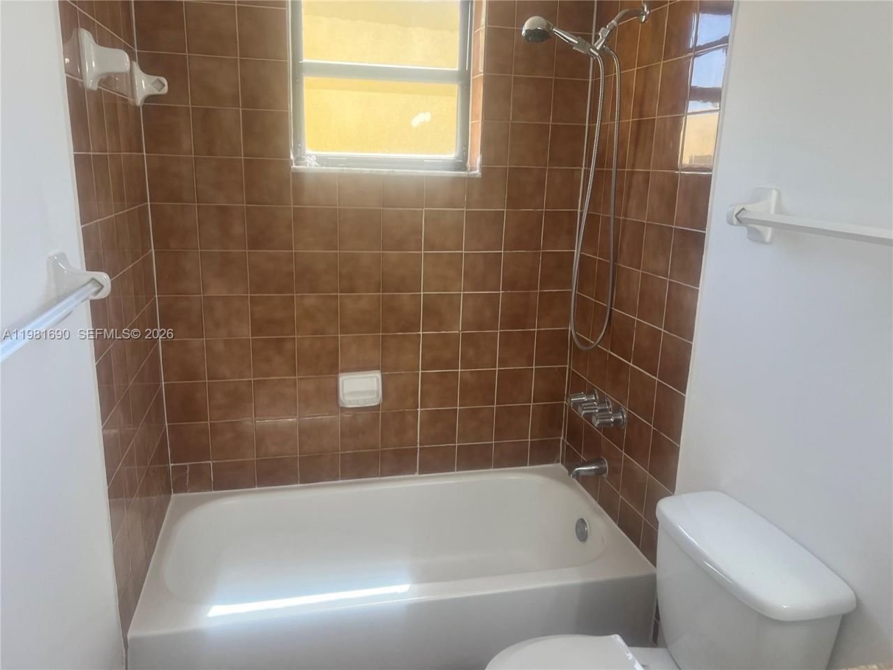 590 NW 114th Ave, Unit 202, Sweetwater, FL 33172 Photo