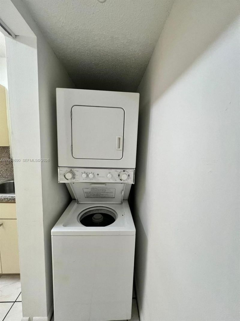 590 NW 114th Ave, Unit 202, Sweetwater, FL 33172 Photo