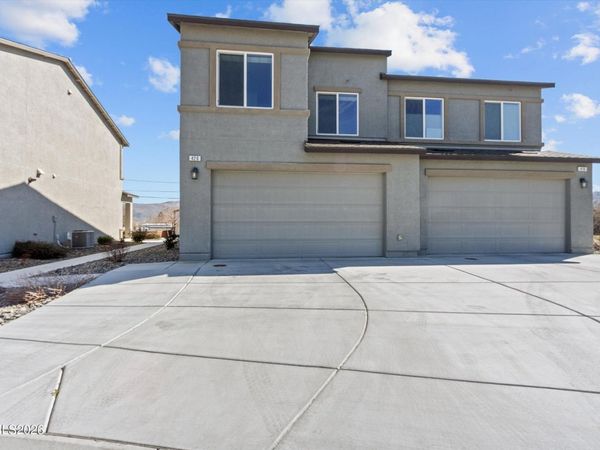 420 Autumn Breeze Circle, Reno, NV 89511