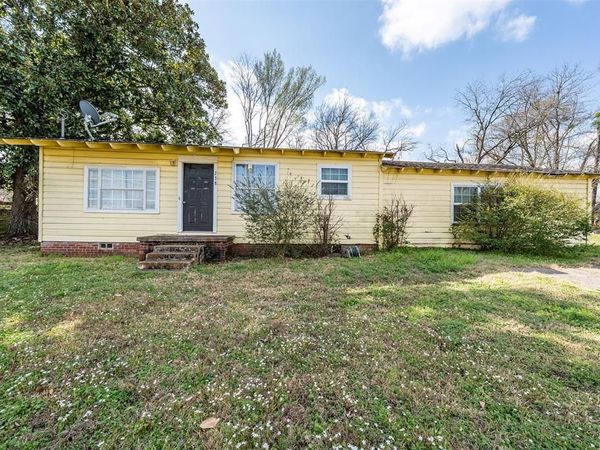 228 Old Tyler Highway , Chandler, TX 75758