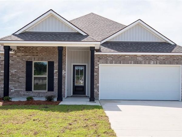 40183 HASTINGS Court, Ponchatoula, LA 70454