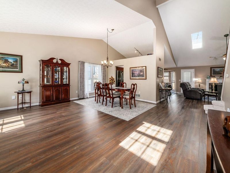 114 Highmeadow Drive, Columbus, OH 43230 Photo 4