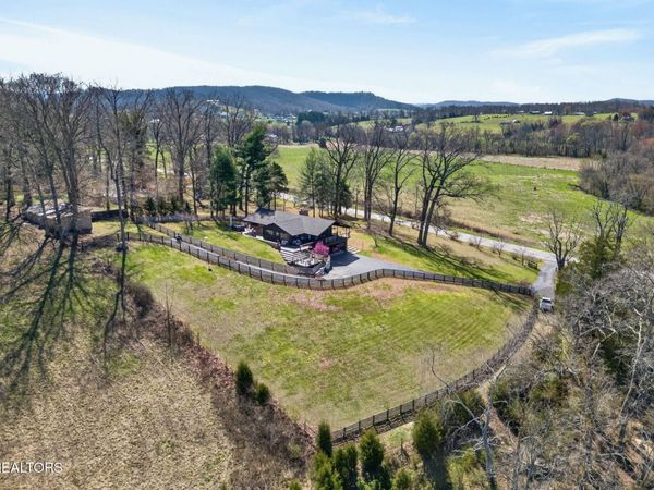 719 Monterey Hwy, Livingston, TN 38570