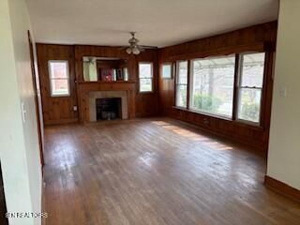 1403 Everett Ave, Maryville, TN 37804