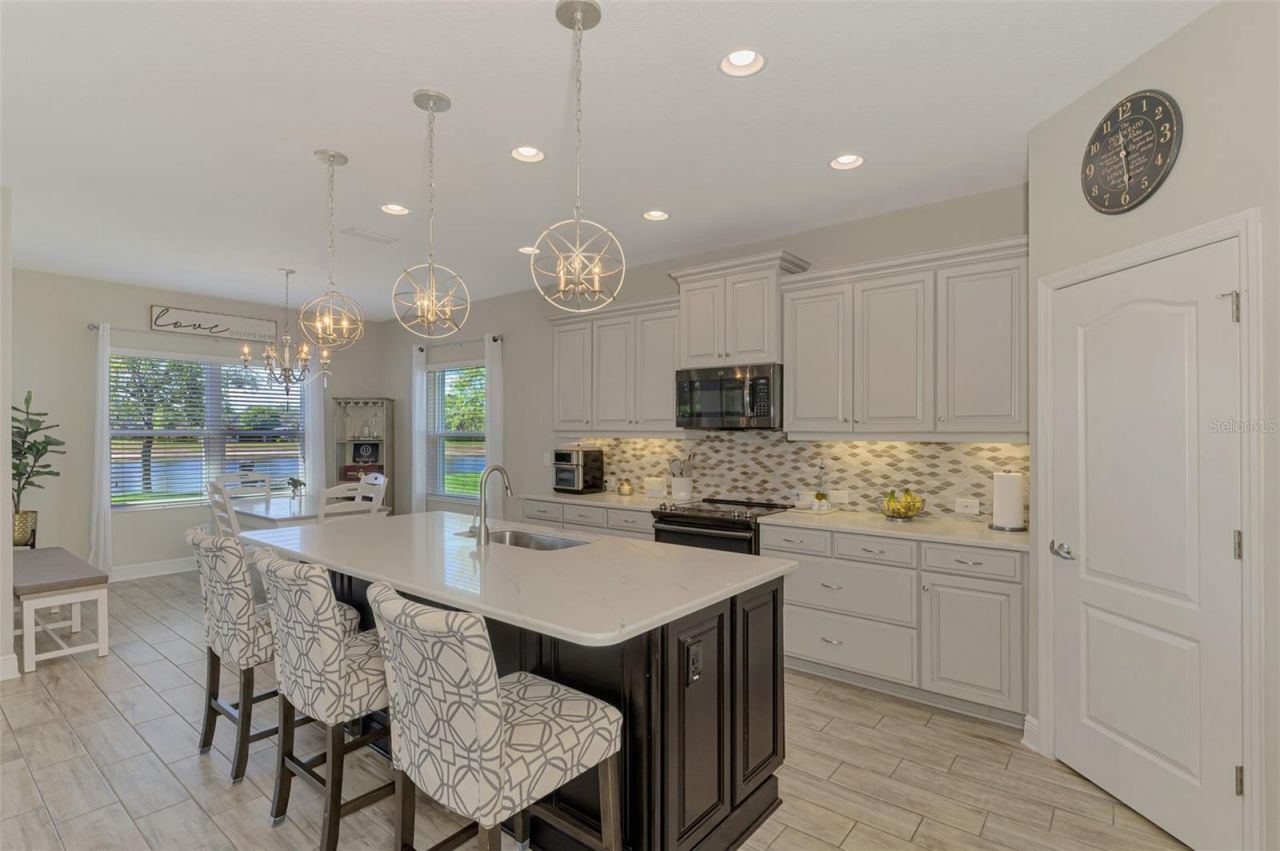 1337 Thornbury Drive, Parrish, FL 34219 Photo