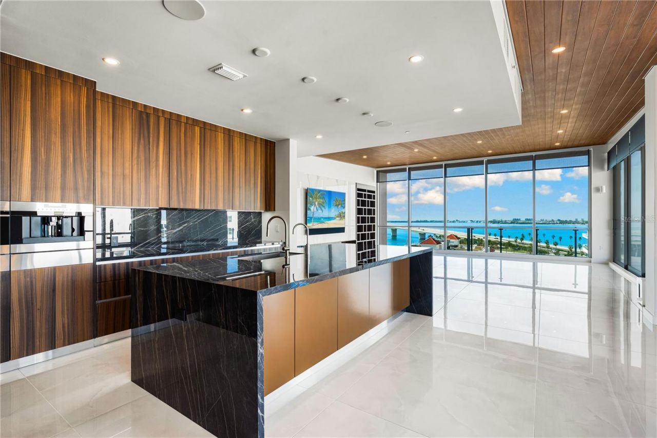 111 Golden Gate, Unit 801PH, Sarasota, FL 34236 Photo