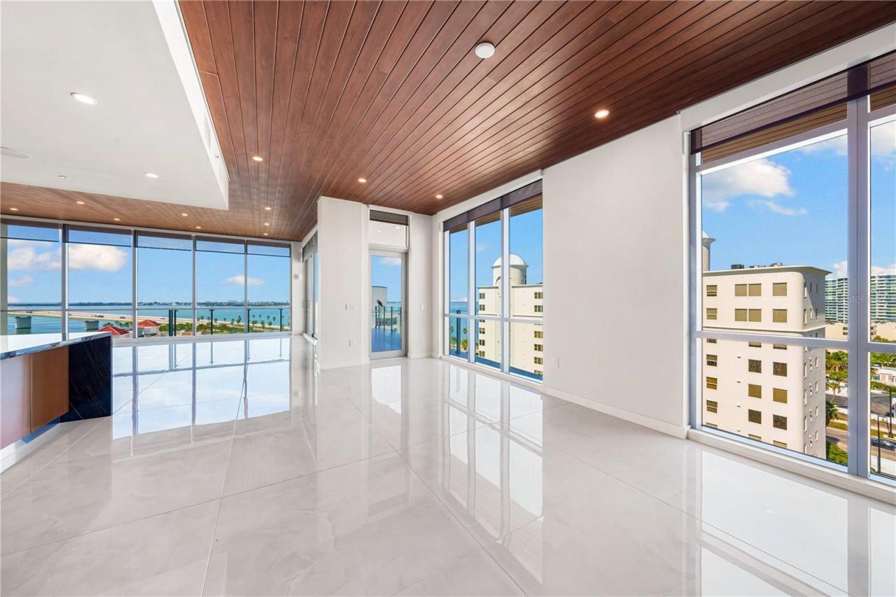 111 Golden Gate, Unit 801PH, Sarasota, FL 34236 Photo