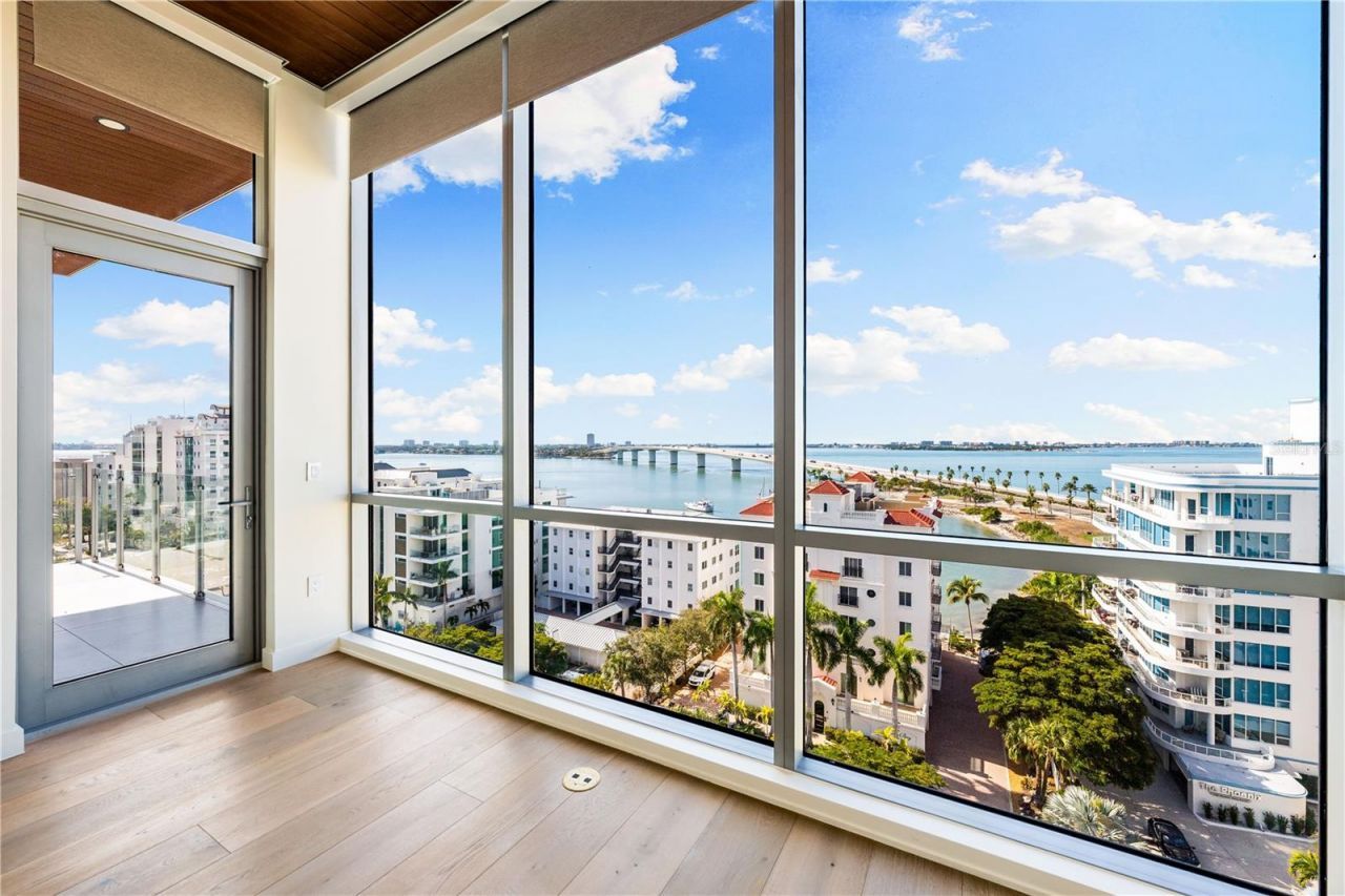 111 Golden Gate, Unit 801PH, Sarasota, FL 34236 Photo