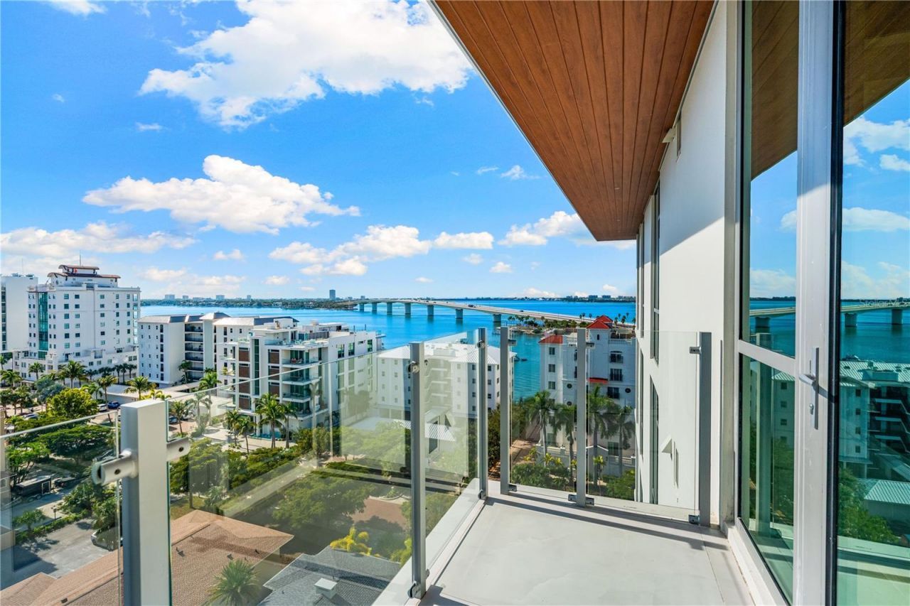 111 Golden Gate, Unit 801PH, Sarasota, FL 34236 Photo