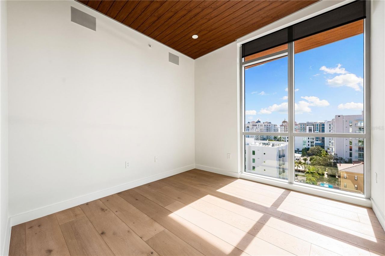 111 Golden Gate, Unit 801PH, Sarasota, FL 34236 Photo