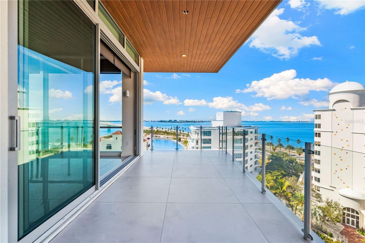 111 Golden Gate, Unit 801PH, Sarasota, FL 34236 Photo