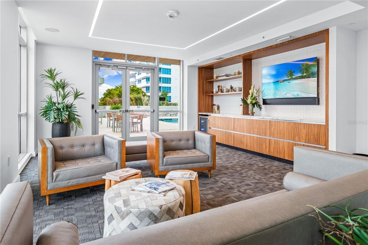 111 Golden Gate, Unit 801PH, Sarasota, FL 34236 Photo