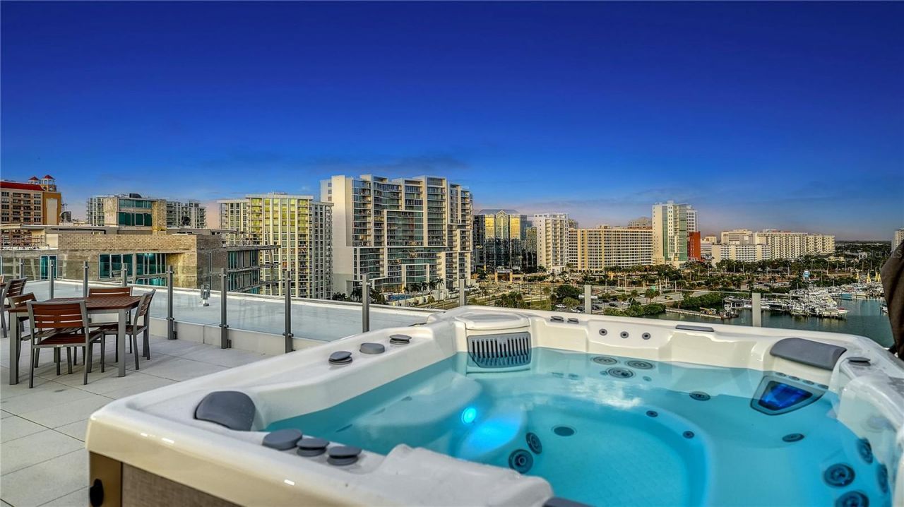 111 Golden Gate, Unit 801PH, Sarasota, FL 34236 Photo