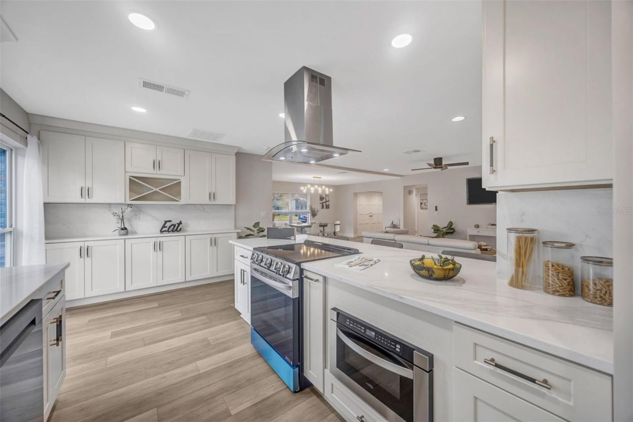 10408 Butia Place, Tampa, FL 33618 Photo