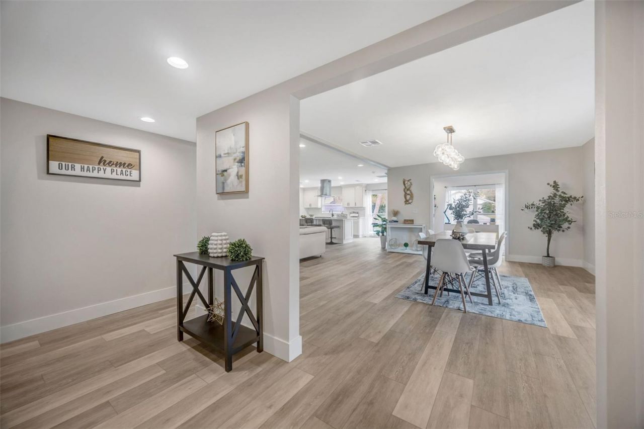 10408 Butia Place, Tampa, FL 33618 Photo