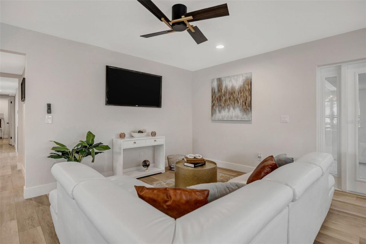 10408 Butia Place, Tampa, FL 33618 Photo