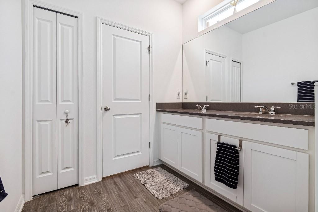 5411 Los Robles Court , Palmetto, FL 34221 Photo