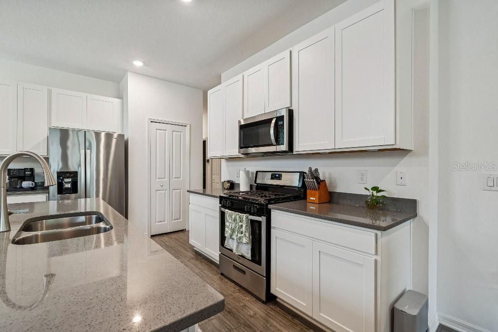 5411 Los Robles Court , Palmetto, FL 34221 Photo