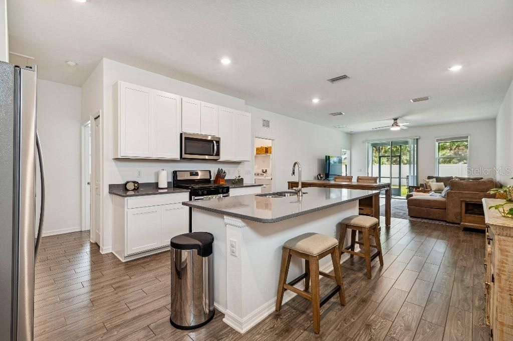 5411 Los Robles Court , Palmetto, FL 34221 Photo