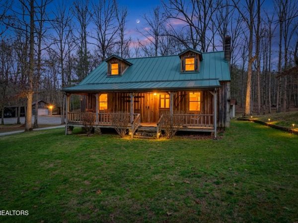 1318 W End Rd, Rockwood, TN 37854