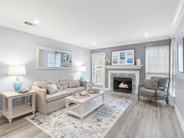 6820 Glenridge Drive, Unit C, Atlanta, GA 30328