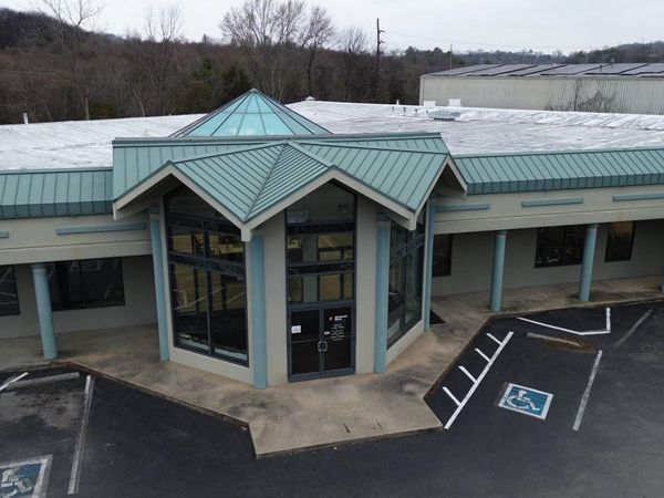 1612 Congress Parkway S, Athens, TN 37303