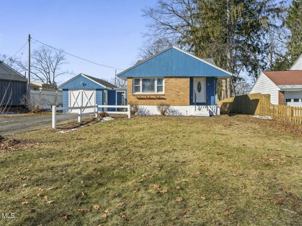 10 Juracka Parkway, Rotterdam, NY 12306