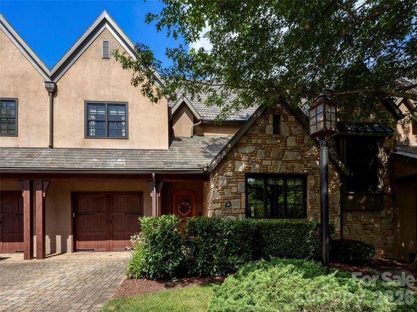 26 Village Oak Drive , Arden, NC 28704