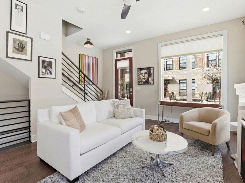 950 Pullman Place, Unit 27, Columbus, OH 43212 Photo 7